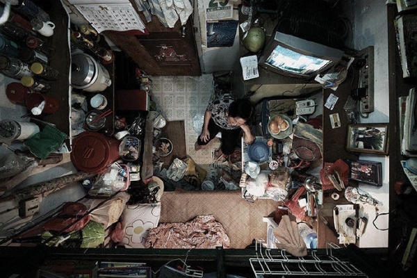 笼屋里面居住的多为老弱病残的长者,没有工作,全部依靠领政府综援