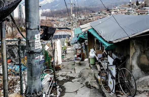 上海热线房产频道-- 揭韩国真实另一面 穷人住