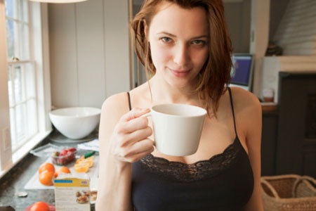 喝咖啡时使用脱脂奶粉