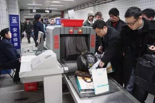 上海热线房产频道--上海人坐地铁时最讨厌的事